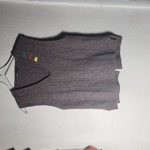 Women Sleeves Vest Color Rosewood